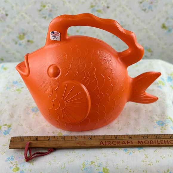 Vintage? Orange Fish Watering Can - Picture 6 of 6
